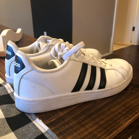 Adidas - Picture 2 of 3